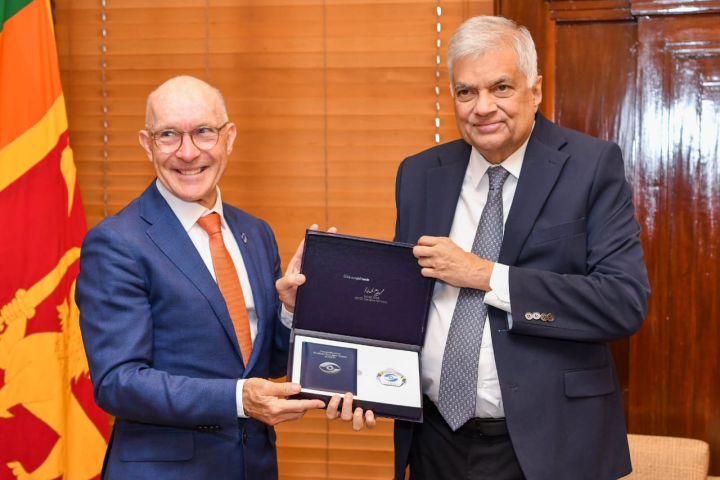 Executive Secretaty Robert Floys with Sri Lanka President Ranil Wickremesinghe